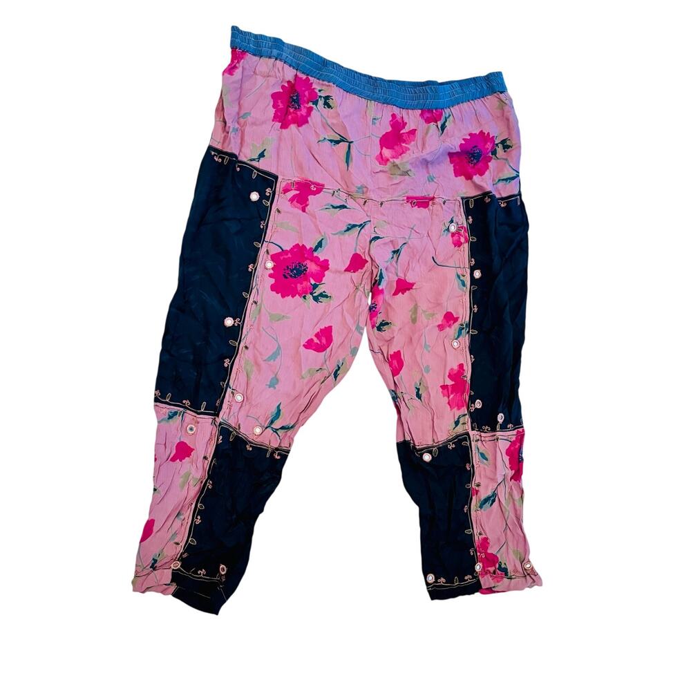 Tienda HO Nothing Matches iconic Boho pants pink floral patchwork Free Size